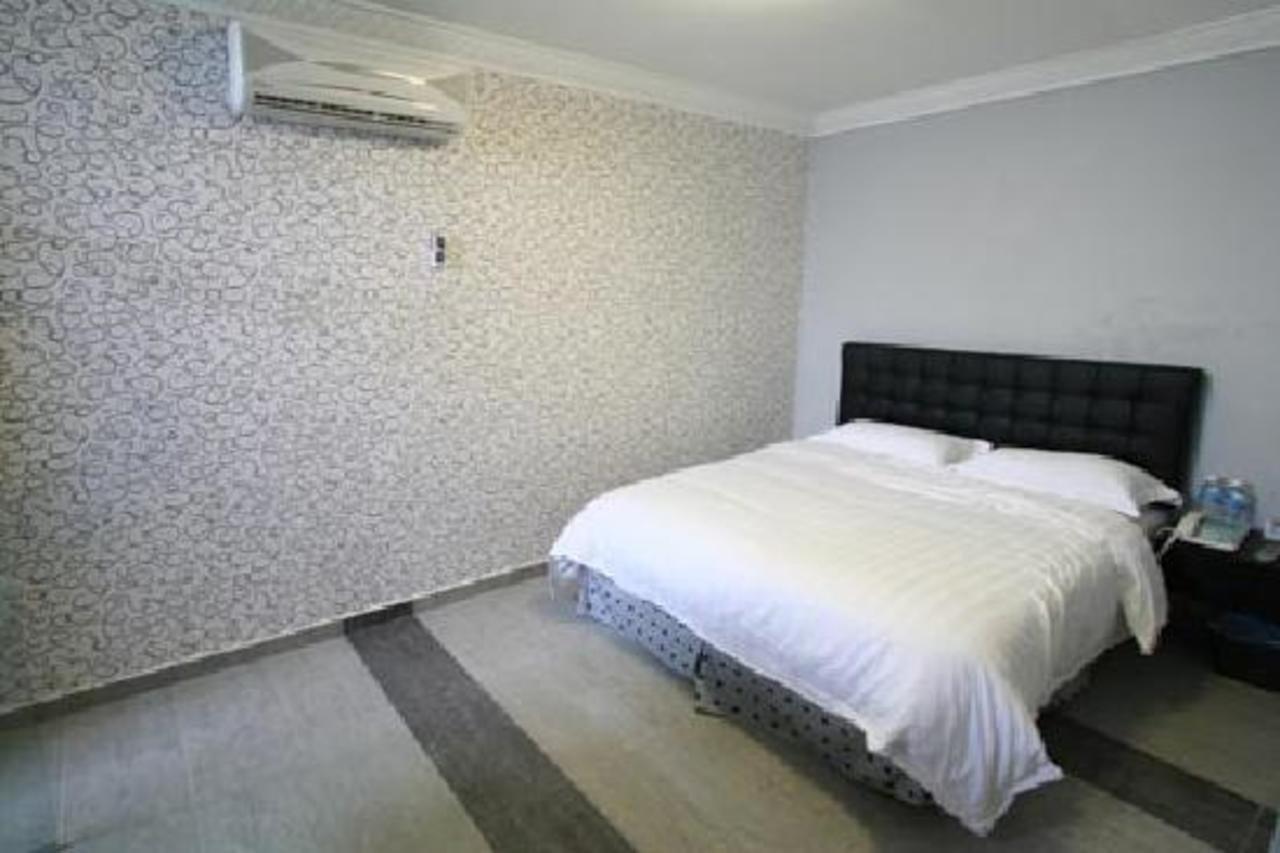 T Hotel Johor Bahru Skudai Exterior photo